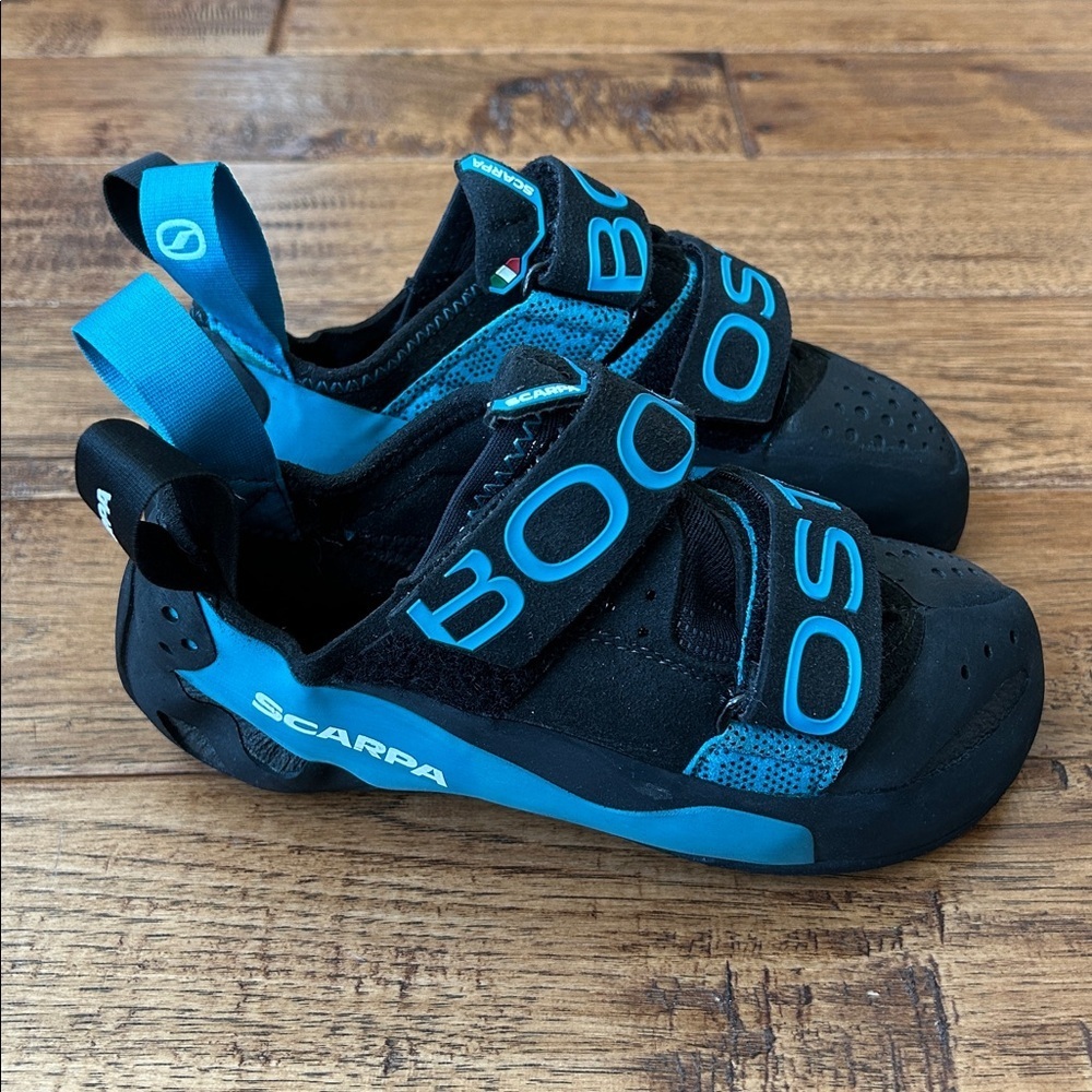 Scarpa Boostic Rock Climbing Shoes Black Azure Size 37 / US 6 New